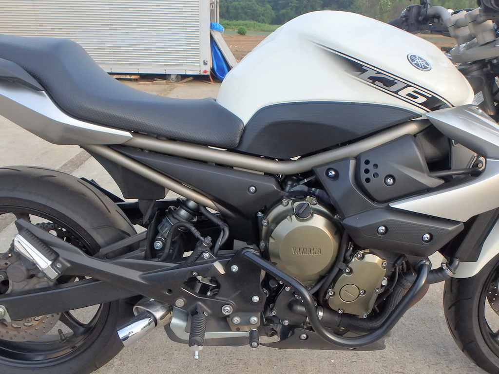 Купить мотоцикл Yamaha XJ6N 2009 фото 18